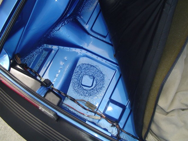 This is a usual spot to find rust holes, or even in the nicest 914s there is usually signs of moisture. None.