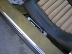 Hydrapneumatic suspension control lever.