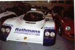 962 G